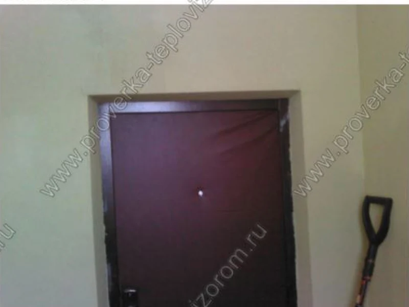 Обычная фотография: проверка входной двери тепловизором