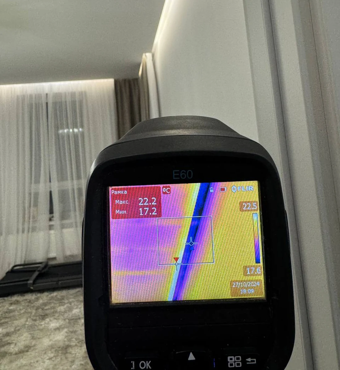 Тепловизионная проверка примыкания окна в квартире с помощью FLIR E60
